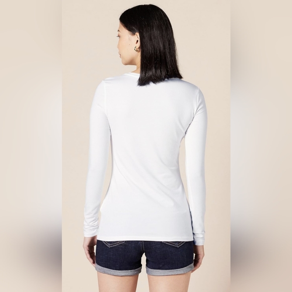 Classic long sleeve t-shirt size M BNWT - Picture 2 of 3